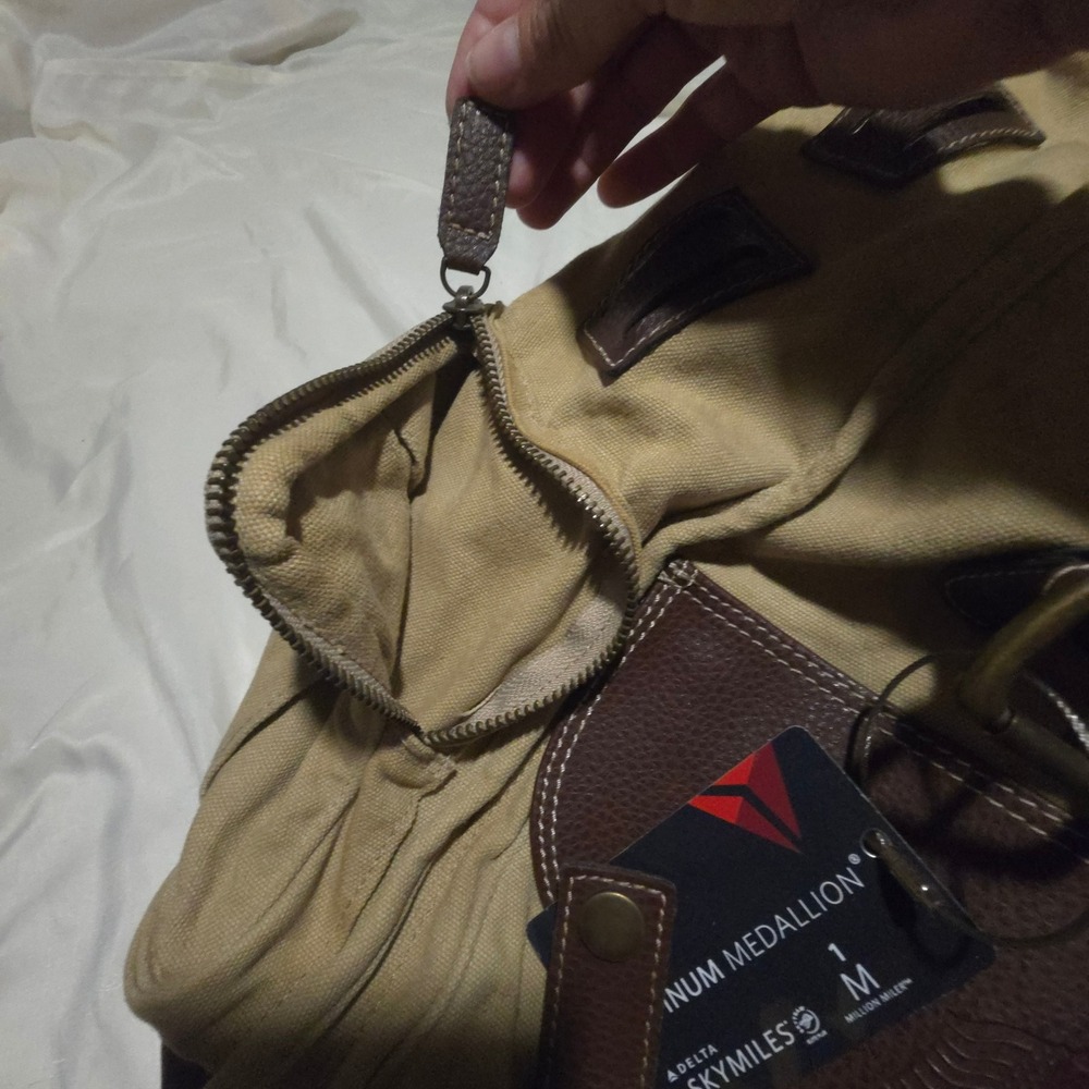 Barrington Canvas Leather Rucksack Backpack Tan Brown Delta SkyMiles Tag - Picture 10 of 10